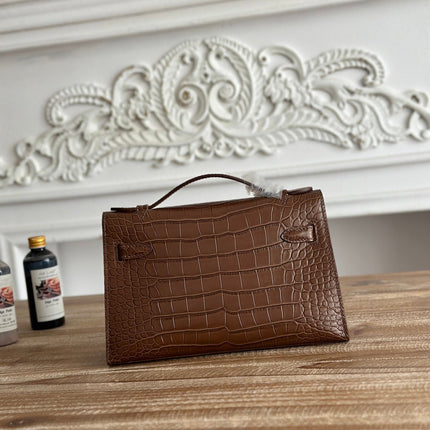 HM 26S KELLY MINI 22CM IN DARK BROWN CROC EMBOSSED CALFSKIN GOLD KELLY BUCKLE