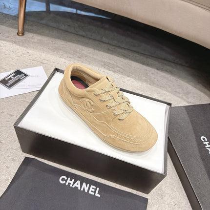 CHANEL 26S LOW TOP SNEAKERS IN LIGHT BROWN SUEDE
