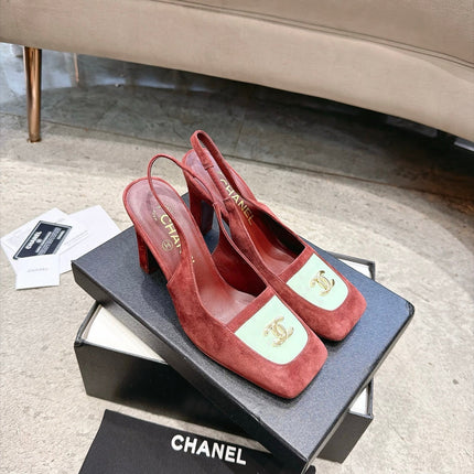 CHANEL 26S SQUARE TOE SLINGBACK PUMPS 95MM IN BURGUNDY RED AND WHITE SUEDE GOLD HARDWARE