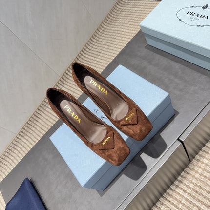 PRADA 26S SQUARE TOE HIGH HEELS 85MM IN CARAMEL BROWN SUEDE WITH LOGO
