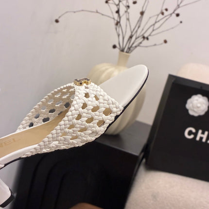 CHANEL 26S HIGH-HEELED BACK-STRAP SANDALS 60 MM IN WHITE WOVEN LAMBSKIN