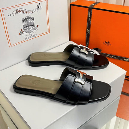HM 26S ORAN SANDALS IN BLACK CALFSKIN SILVER HARDWARE