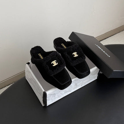 CHANEL 26S MULES IN BLACK SHEARLING AND SUEDE