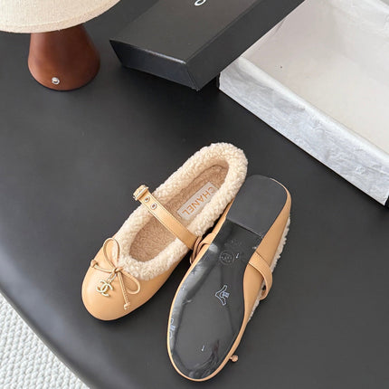 CHANEL 26S MARY JANE FLATS IN BEIGE LAMBSKIN AND SHEARLING
