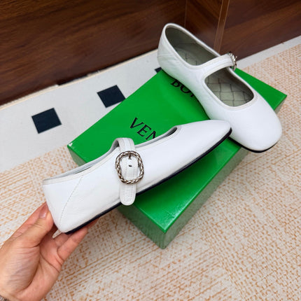 BOTTEGA VENETA 26S MARY JANE FLATS IN WHITE LAMBSKIN WITH BUCKLE