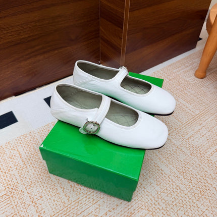 BOTTEGA VENETA 26S MARY JANE FLATS IN WHITE LAMBSKIN WITH BUCKLE