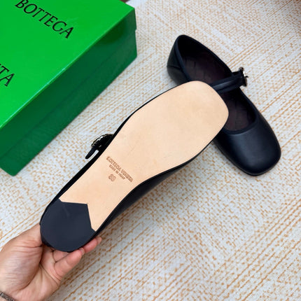 BOTTEGA VENETA 26S MARY JANE FLATS IN BLACK LAMBSKIN WITH BUCKLE