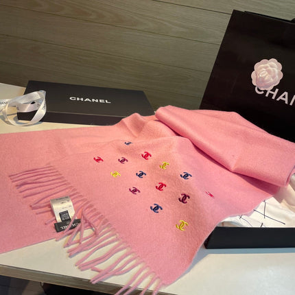 CHANEL 26S SCARF 180 IN CASHMERE 510924