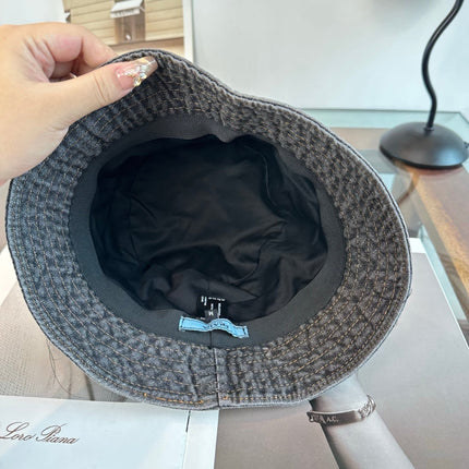 PRADA 26S BUCKET HAT 438445