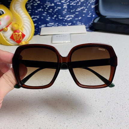 GUCCI 26S SQUARE FRAME IN ACETATE 424621