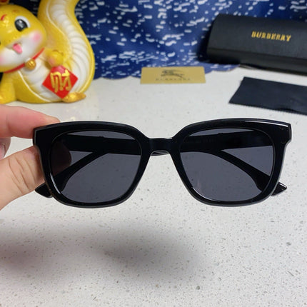 BURBERRY 26S SQUARE FRAME IN ACETATE 493070