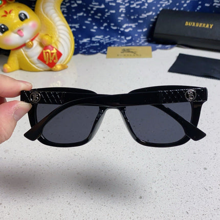BURBERRY 26S SQUARE FRAME IN ACETATE 493070