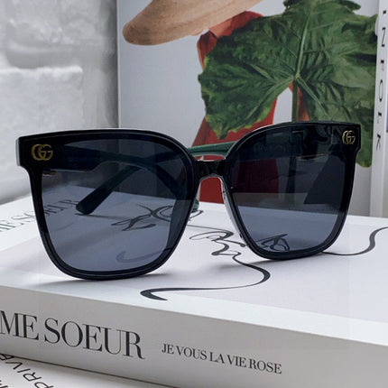 EMBOSSED LOGO BUTTERFLY FRAME SUNGLASSES 576876 IN ACETATE