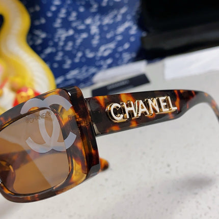 CHANEL 26S RECTANGLE FRAME IN ACETATE 502812