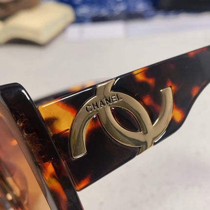 CHANEL 26S SQUARE FRAME IN ACETATE 506699