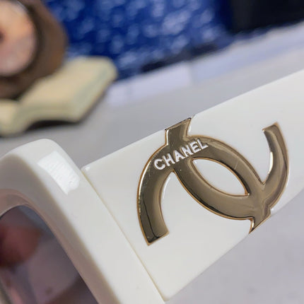 CHANEL 26S SQUARE FRAME IN ACETATE 506698