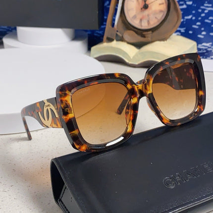 CHANEL 26S SQUARE FRAME IN ACETATE 506699