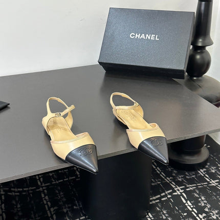 CHANEL 26S FLAT POINTED-TOE SLINGBACKS IN BEIGE AND BLACK LAMBSKIN