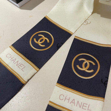 CHANEL 26S TWILLY SCARF IN SILK 424006