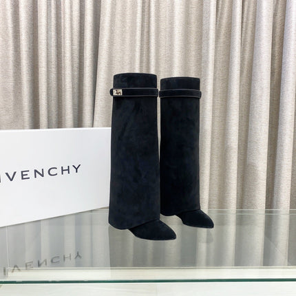 SHARK LOCK BOOTS 95 IN BLACK SUEDE