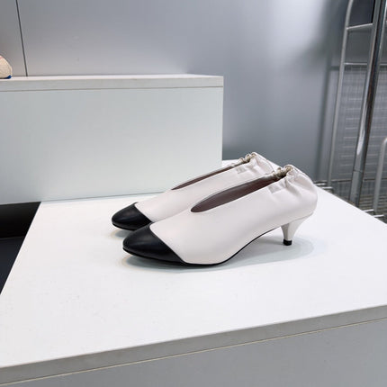 CHANEL 26S COLOR-BLOCK HIGH HEELS 45 MM IN WHITE LAMBSKIN