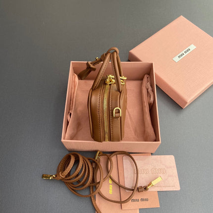 MICRO BAG KEYCHAIN 11 IN CAPE PALLISER BROWN CALFSKIN EMBOSSED LOGO