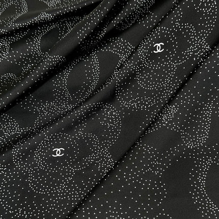 CHANEL 25S SCARF 90 IN SILK 730643