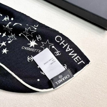 CHANEL 26S SCARF 135 IN SILK AND CASHMERE 510775