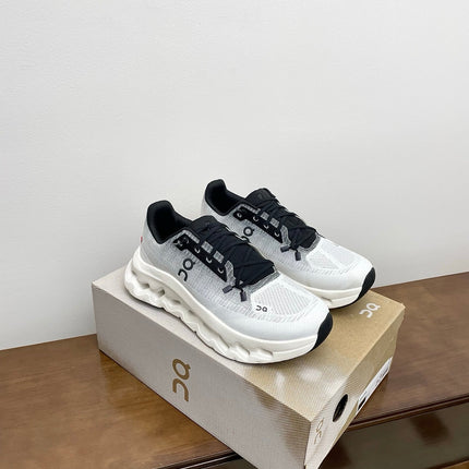 LOEWE 26S CLOUDTILT SNEAKER IN BLACK IVORY RECYCLED POLYESTER