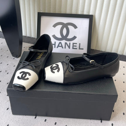 CHANEL 26S SQUARE TOE MARY JANE BALLET FLATS IN BLACK CALFSKIN AND WHITE PATENT CALFSKIN