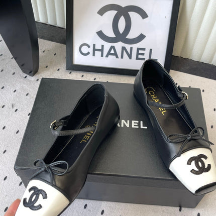 CHANEL 26S SQUARE TOE MARY JANE BALLET FLATS IN BLACK CALFSKIN AND WHITE PATENT CALFSKIN