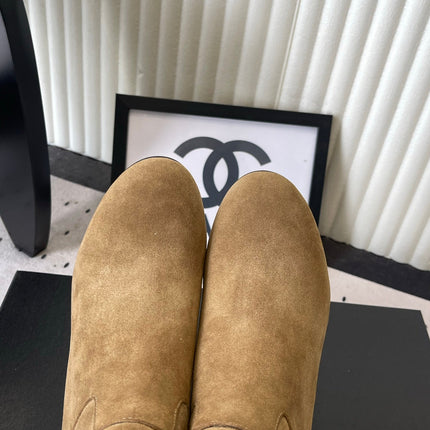 CHANEL 26S MID CALF BLOCK HEEL BOOTS 50MM IN CARAMEL BROWN SUEDE
