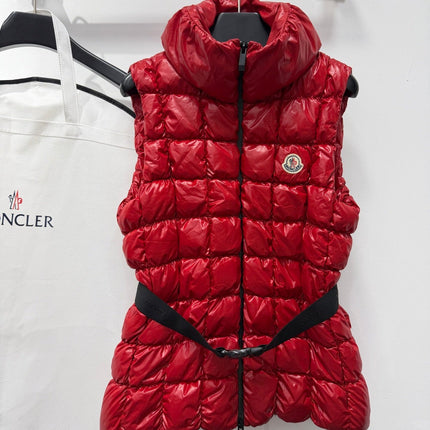 MONCLER 26S PUFFER GILET 764