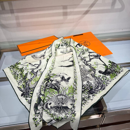 HERMES 26S SCARF 135 IN SILK AND CASHMERE 492355
