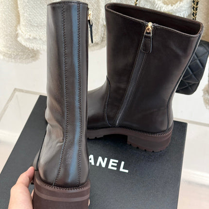 CHANEL 26S MID CALF BOOTS 45MM IN DARK BROWN SMOOTH CALFSKIN WITH PERFORATED CC LOGO CAP TOE