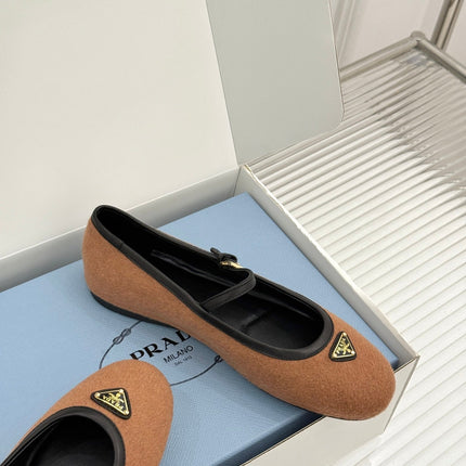 PRADA 26S MARY JANE  FLATS IN CAMEL BROWN FELTED FABRIC