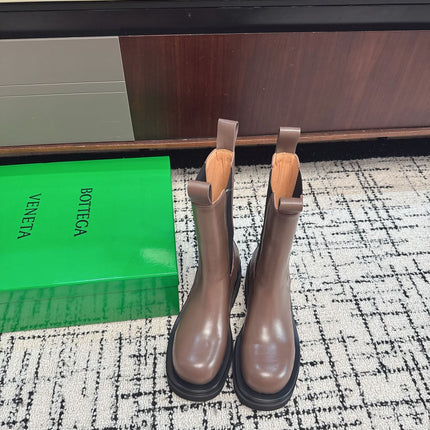 BOTTEGA VENETA 26S MID CALF BOOTS IN BROWN SHINY CALFSKIN