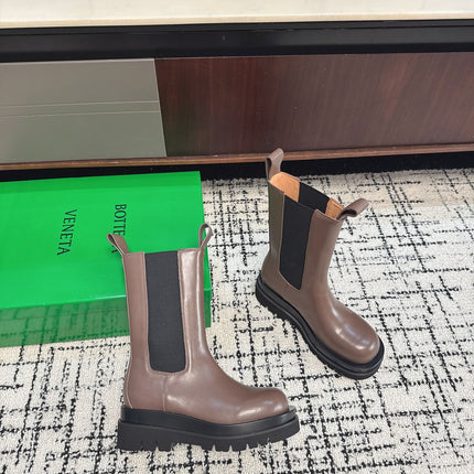 BOTTEGA VENETA 26S MID CALF BOOTS IN BROWN SHINY CALFSKIN