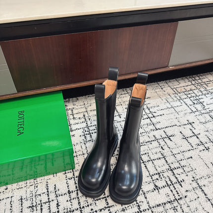 BOTTEGA VENETA 26S MID CALF BOOTS IN BLACK SHINY CALFSKIN