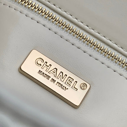 CHANEL 26S CLASSIC FLAP BAG 21 IN WHITE SEQUINS STYLE 9
