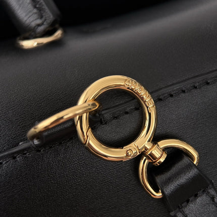 CHANEL 26S HANDBAG 32 IN BLACK SMOOTH CALFSKIN