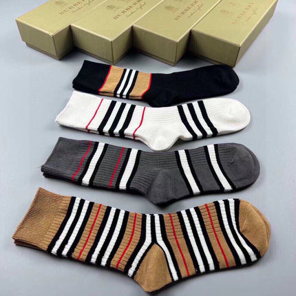 BURBERRY 26S CREW SOCKS 565967 (1 BOX)