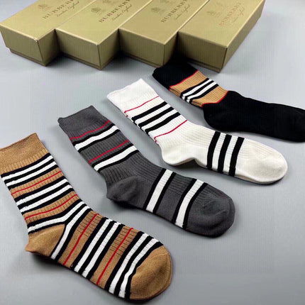 BURBERRY 26S CREW SOCKS 565967 (1 BOX)