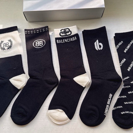 BALENCIAGA 26S CREW SOCKS 293236 (1 BOX)