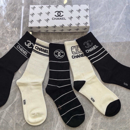 CHANEL 26S CREW SOCKS 410330 (1 BOX)