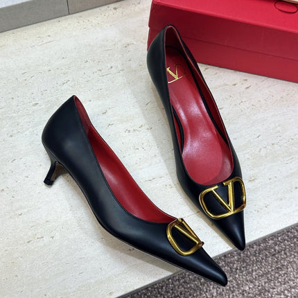 VALENTINO 26S HIGH HEELS 40 MM IN BLACK CALFSKIN WITH GOLD HARDWARE