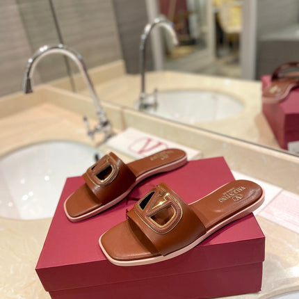VALENTINO 26S SLIDES IN BROWN CALFSKIN WITH LOGO