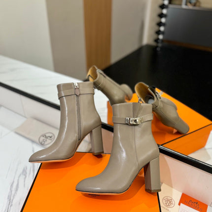 HM 26S ANKLE BOOTS 85 MM IN GREYISH BEIGE CALFSKIN