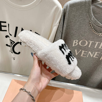 MIUMIU 26S SANDALS IN CREAM WHITE SHEARLING WITH LOGO LETTERING