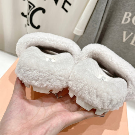 MIUMIU 26S SANDALS IN CREAM WHITE SHEARLING WITH LOGO LETTERING